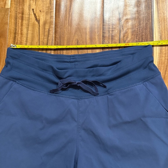 Drawstring Shorts - Picture 5 of 6